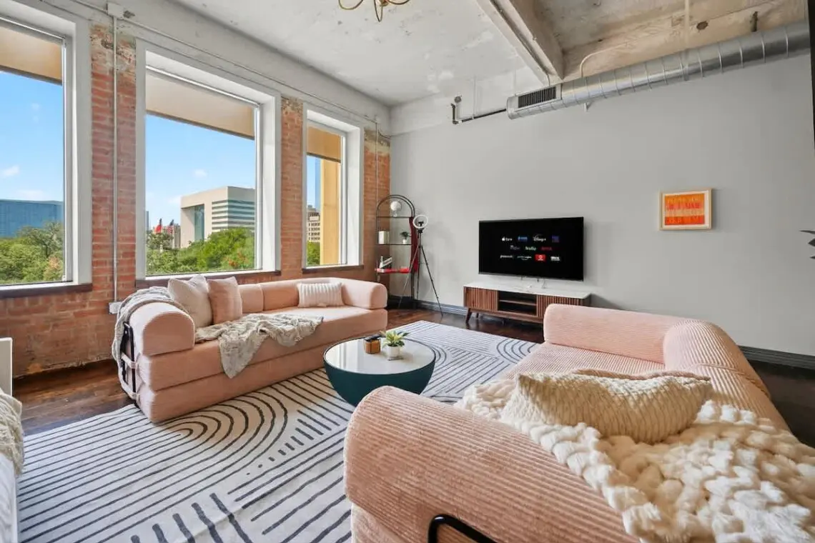 0787c8c6 0d45 4f 0iZQI