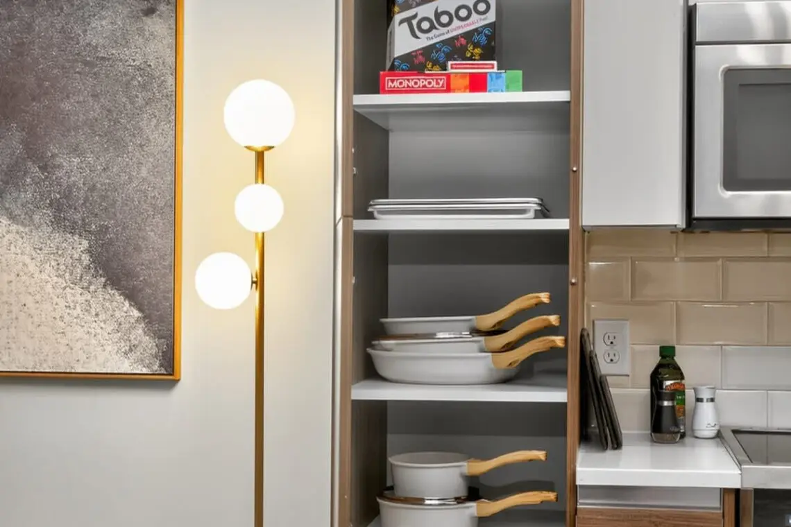 083e214e d040 4c q Rgr