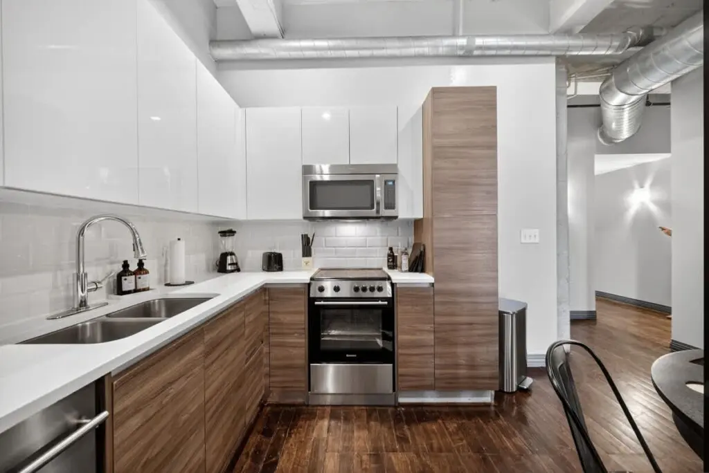 1d04895f 69c1 48 zmsuY