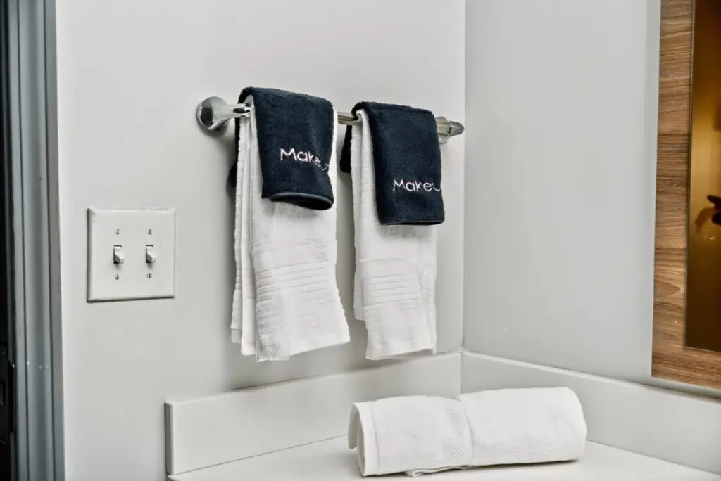 49836fd7 aa95 44 XiS7v