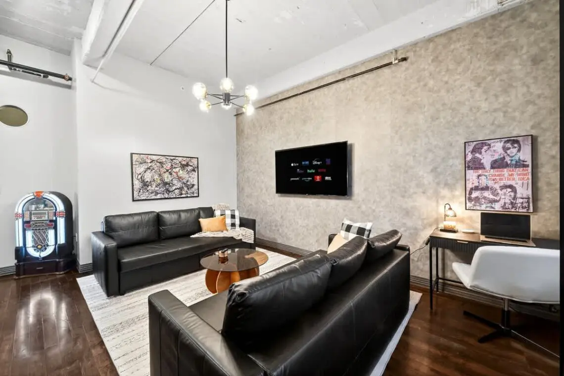 5697828c 913c 4f Pocgk