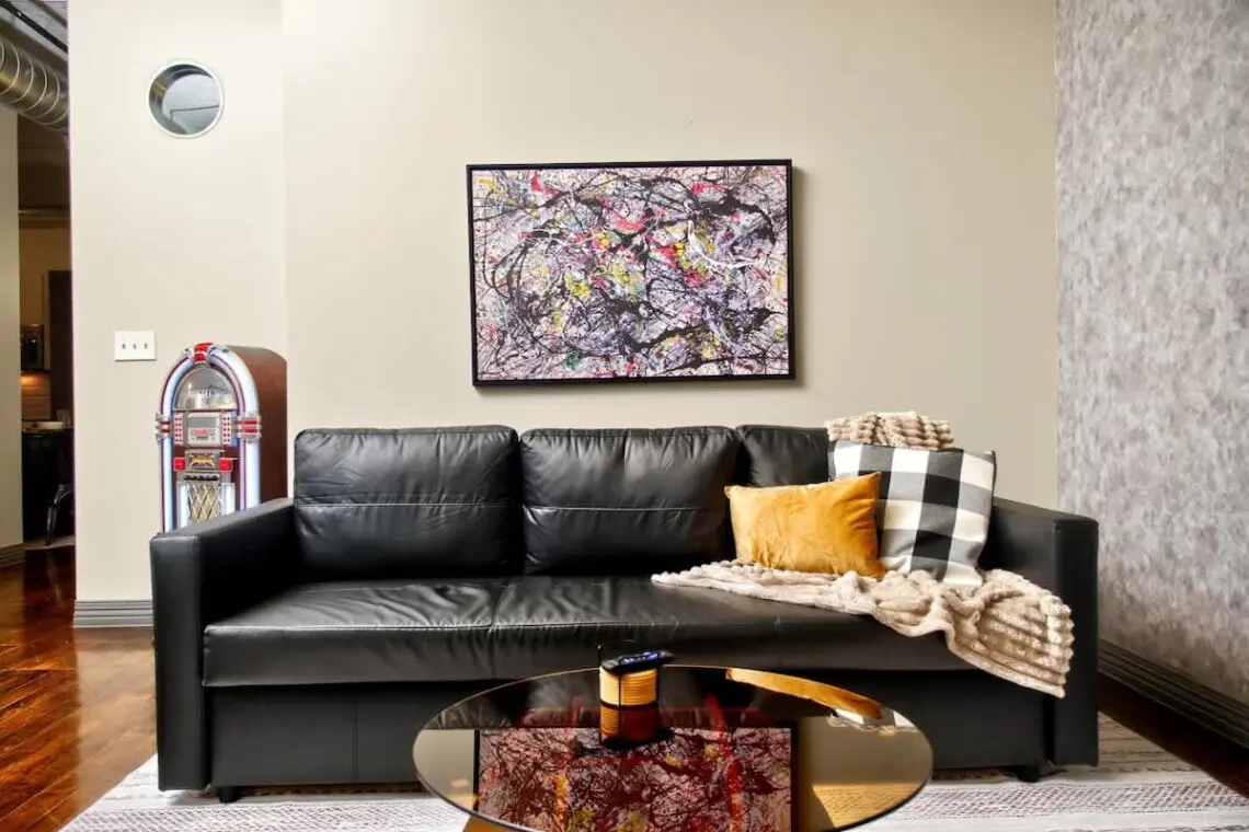 740d9503 6201 49 kUxKY