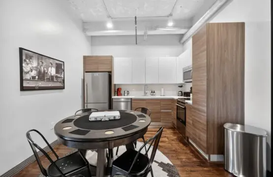 84667e21 4878 47 b2nzu