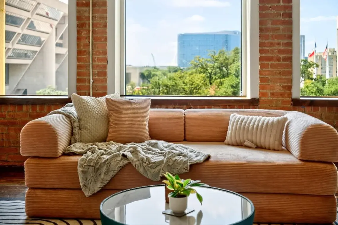 87f9a866 d1fe 42 zOnjx