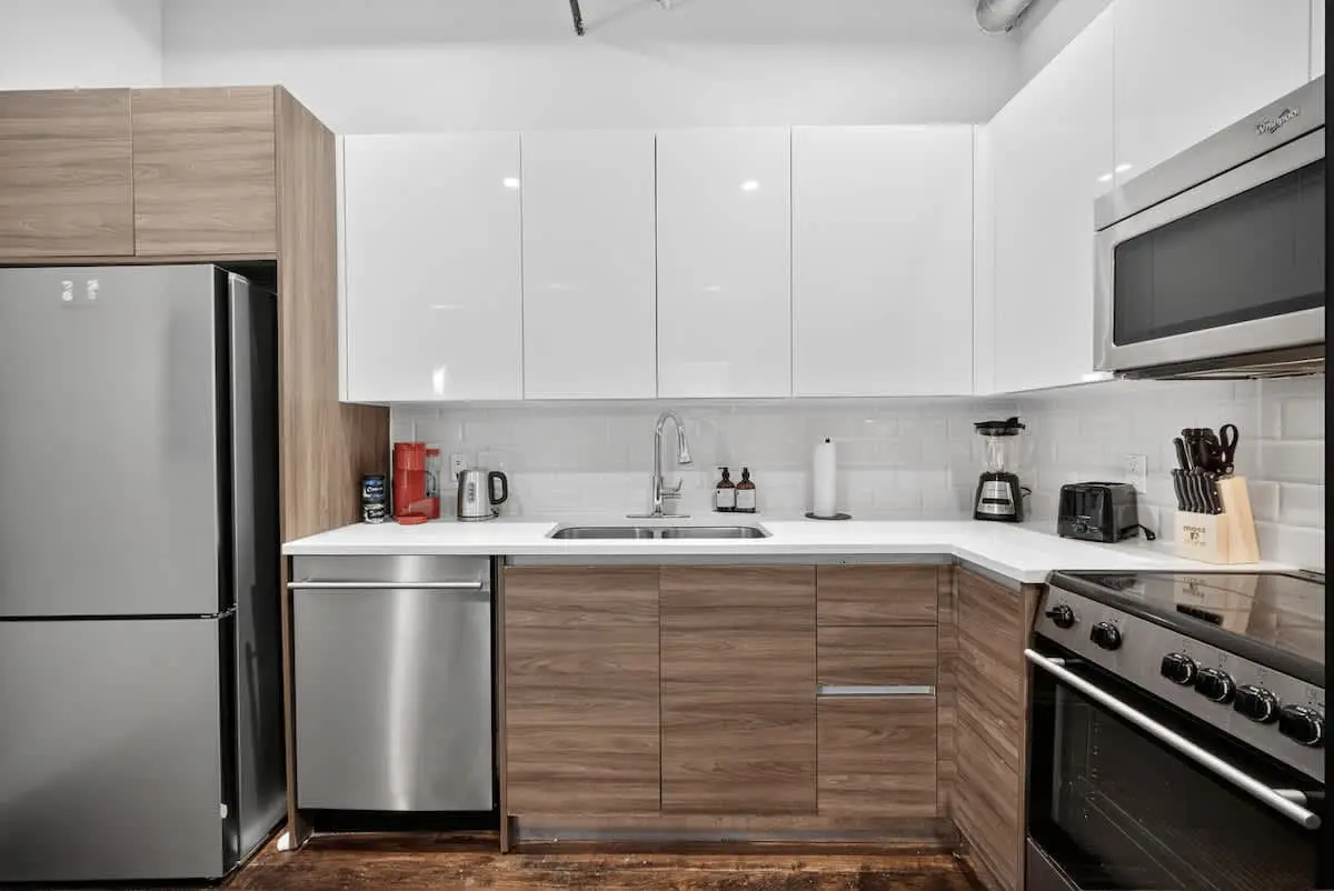 8b69f9c9 89e5 4d B6ns3