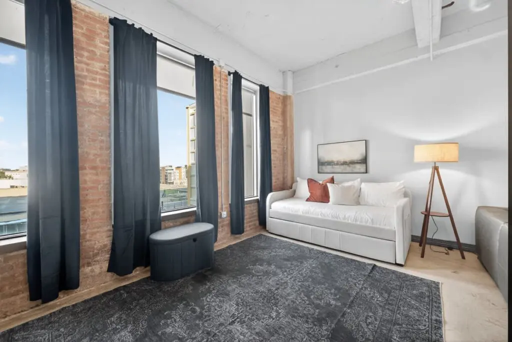 954f4f0a a9b2 46 Zlzx9