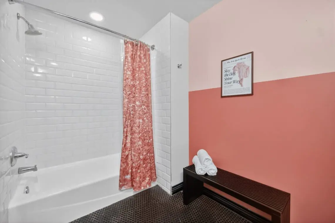 a5c09fd9 2493 4c hl9Ct