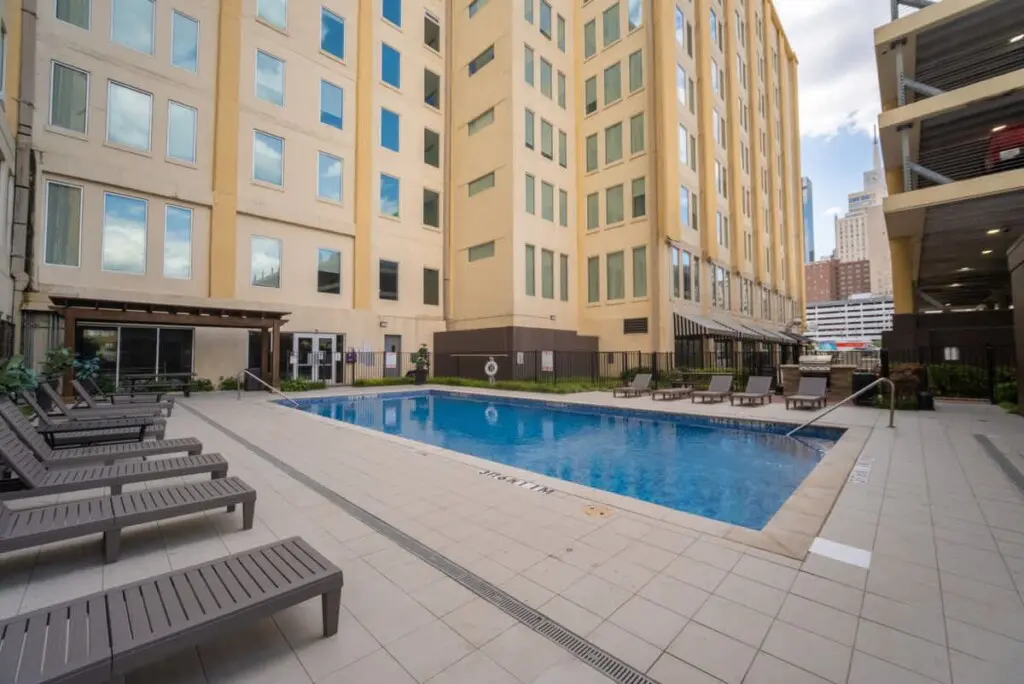 b28eb3d0 ef2e 4e BowG