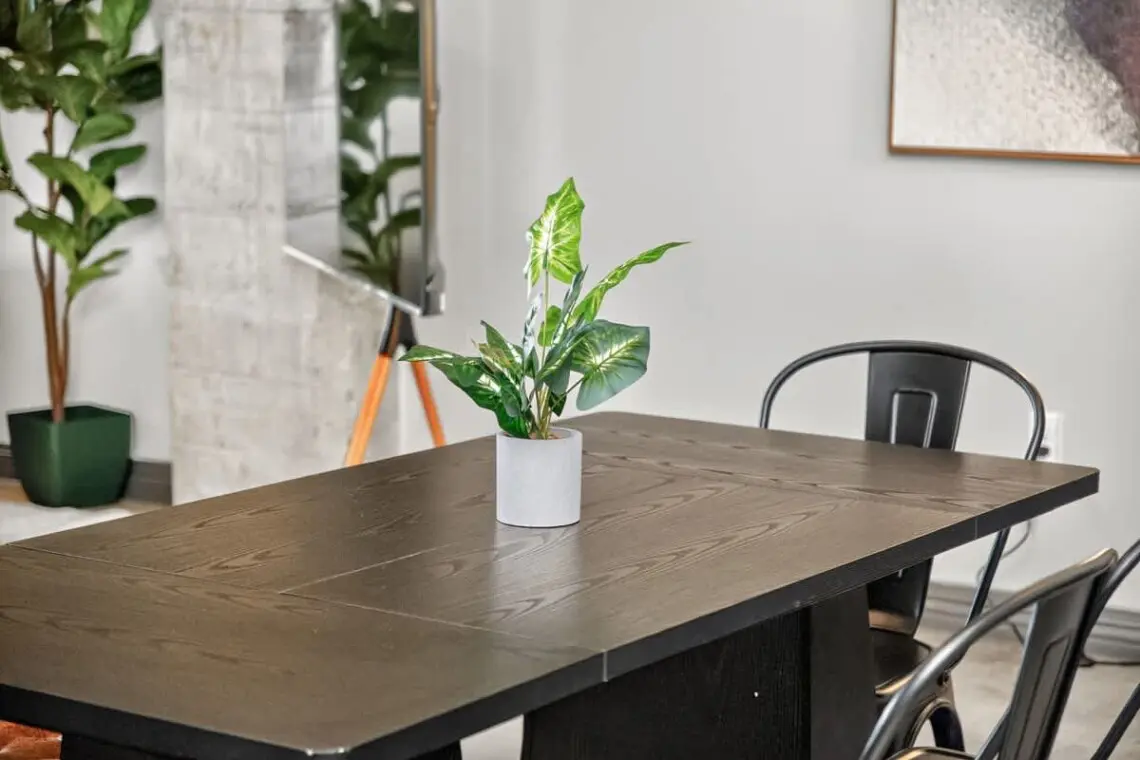 c6c54348 dc7d 4e 7EI8R