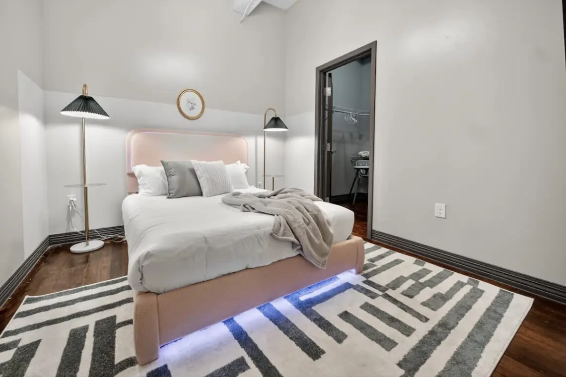 d08000df e8c6 40 VyRGR