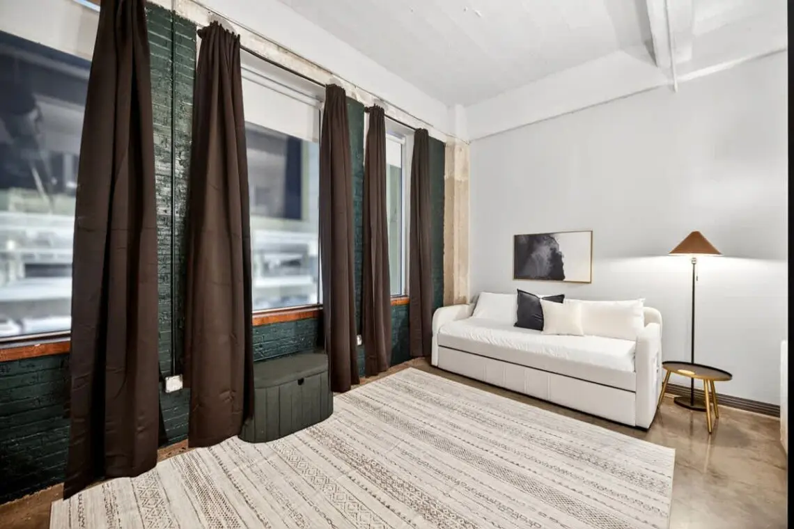 e6c68d46 4484 4a RBEau