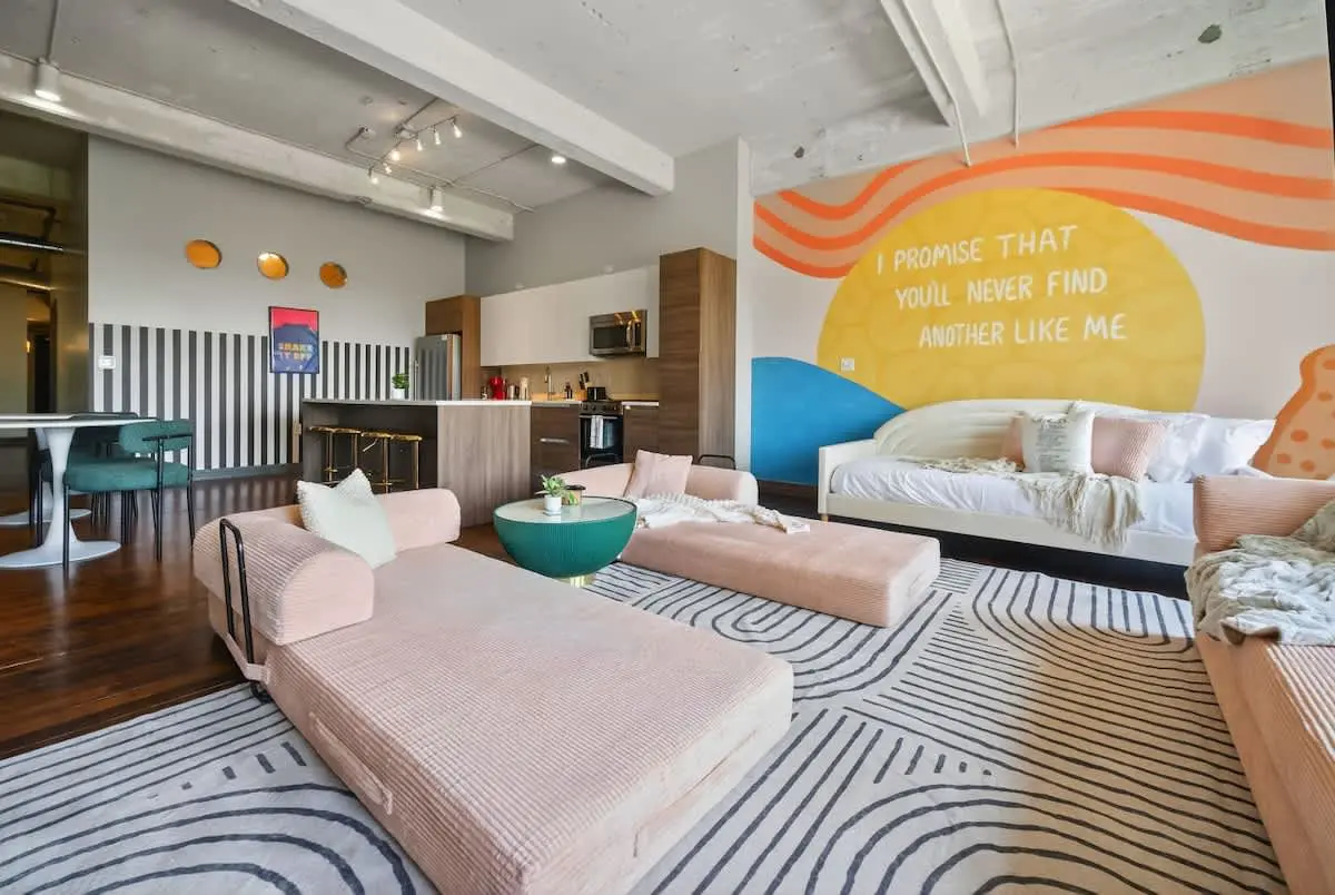 f832ac39 0821 4a N2hDn