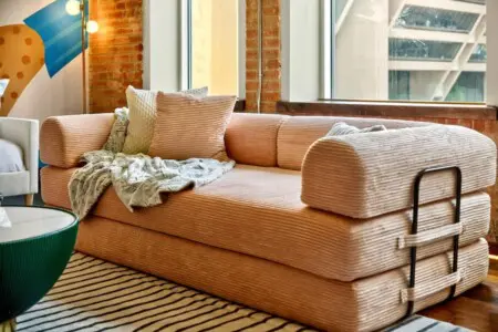 fc568830 2523 4c OYUQw