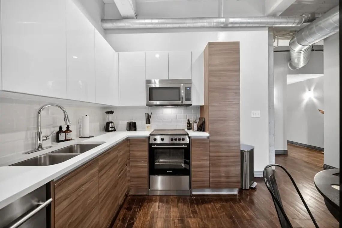 1d04895f 69c1 48 zmsuY