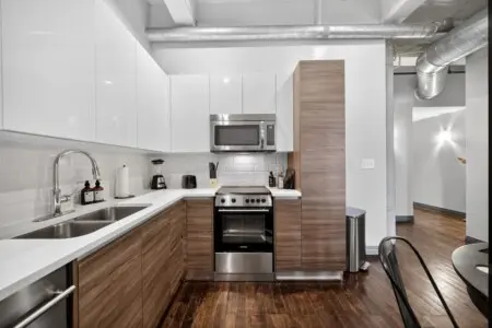 1d04895f 69c1 48 zmsuY