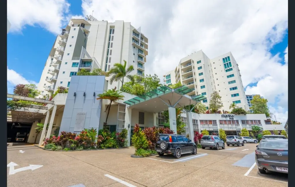 31362c44 f663 46 w8HQ