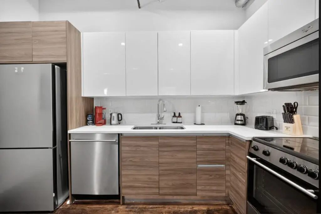 8b69f9c9 89e5 4d B6ns3