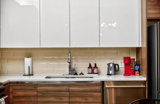 90f980c8 30c6 49 t 7vL