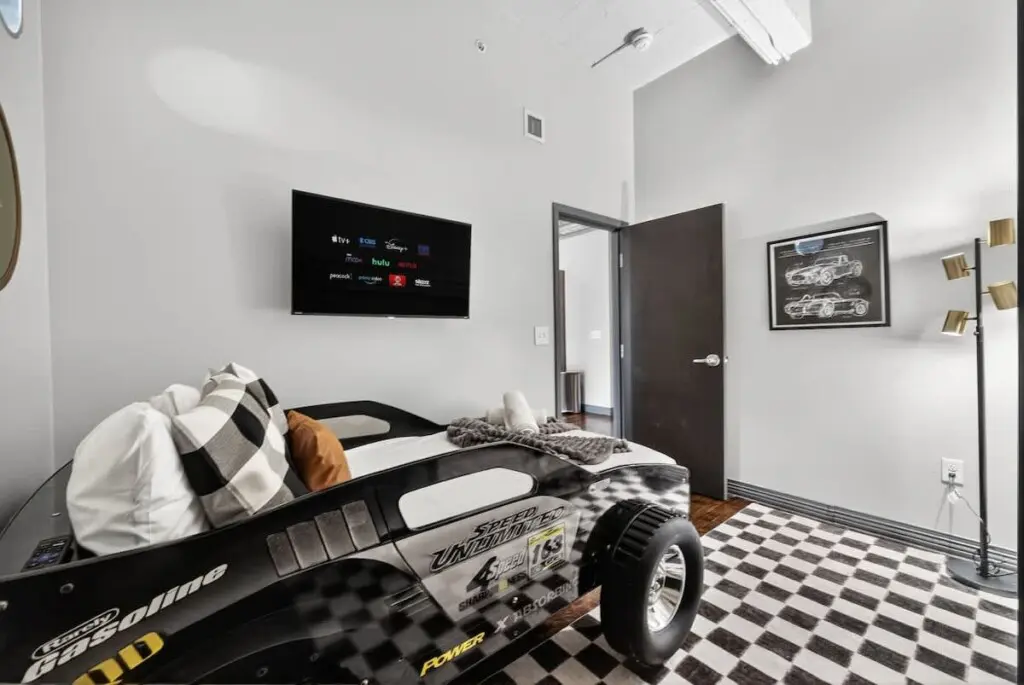 c9c11d84 60f8 42 MLdw8