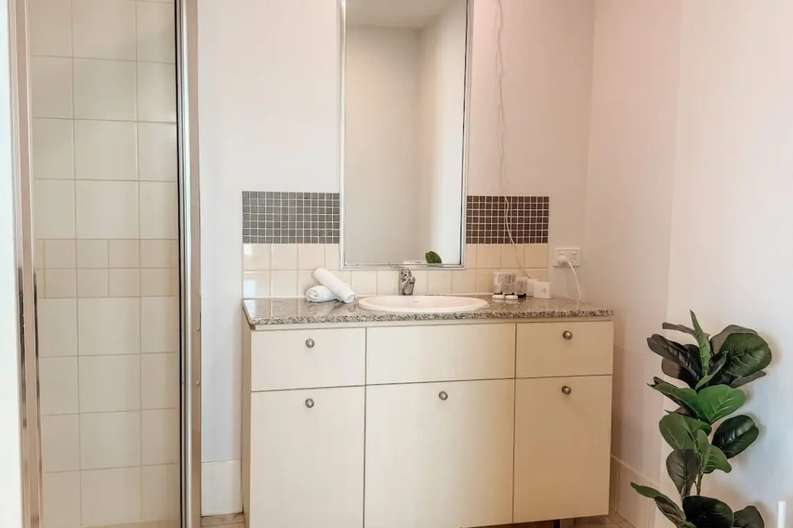 e4baa6e0 e899 41 Hl In