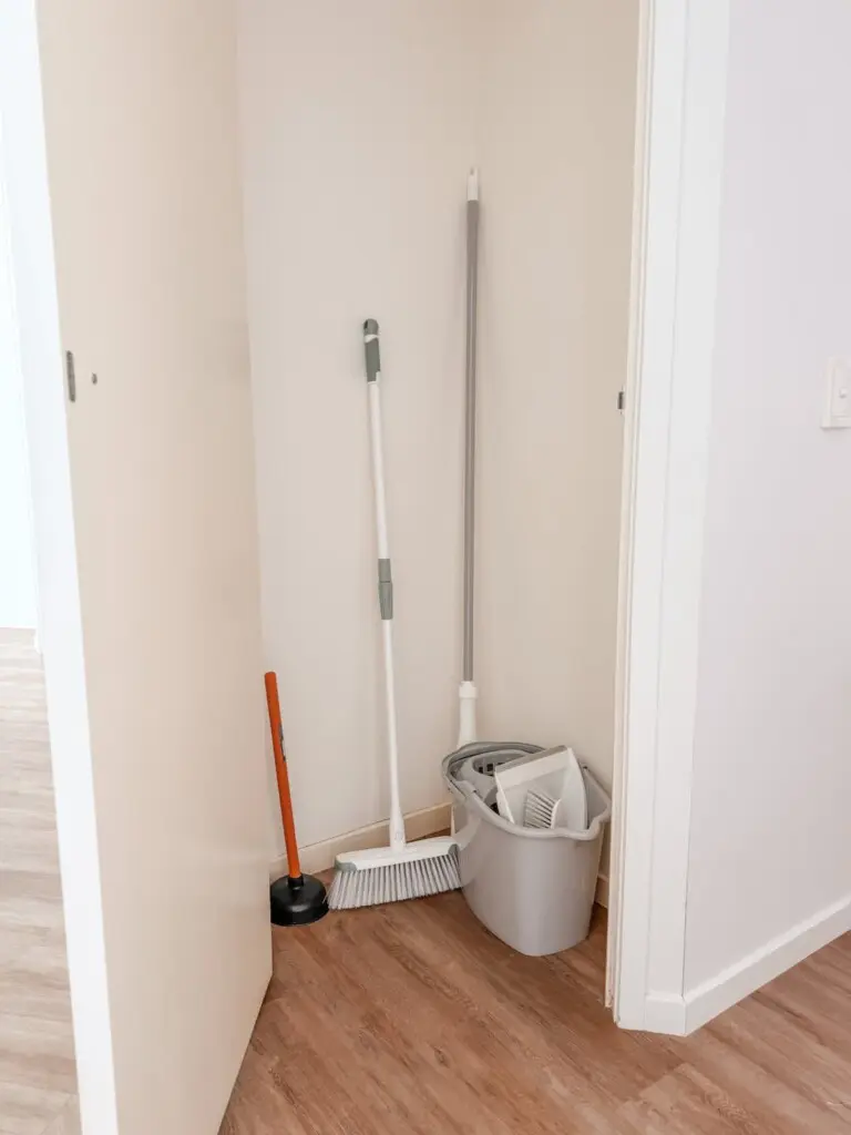 f24b6930 67f3 4d eaKOu