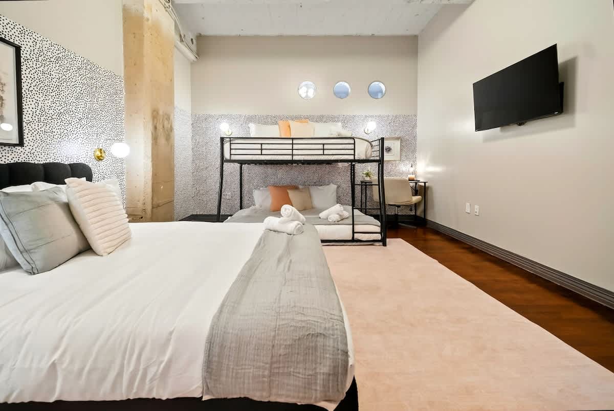 8acaf203 4e80 4c Dw149