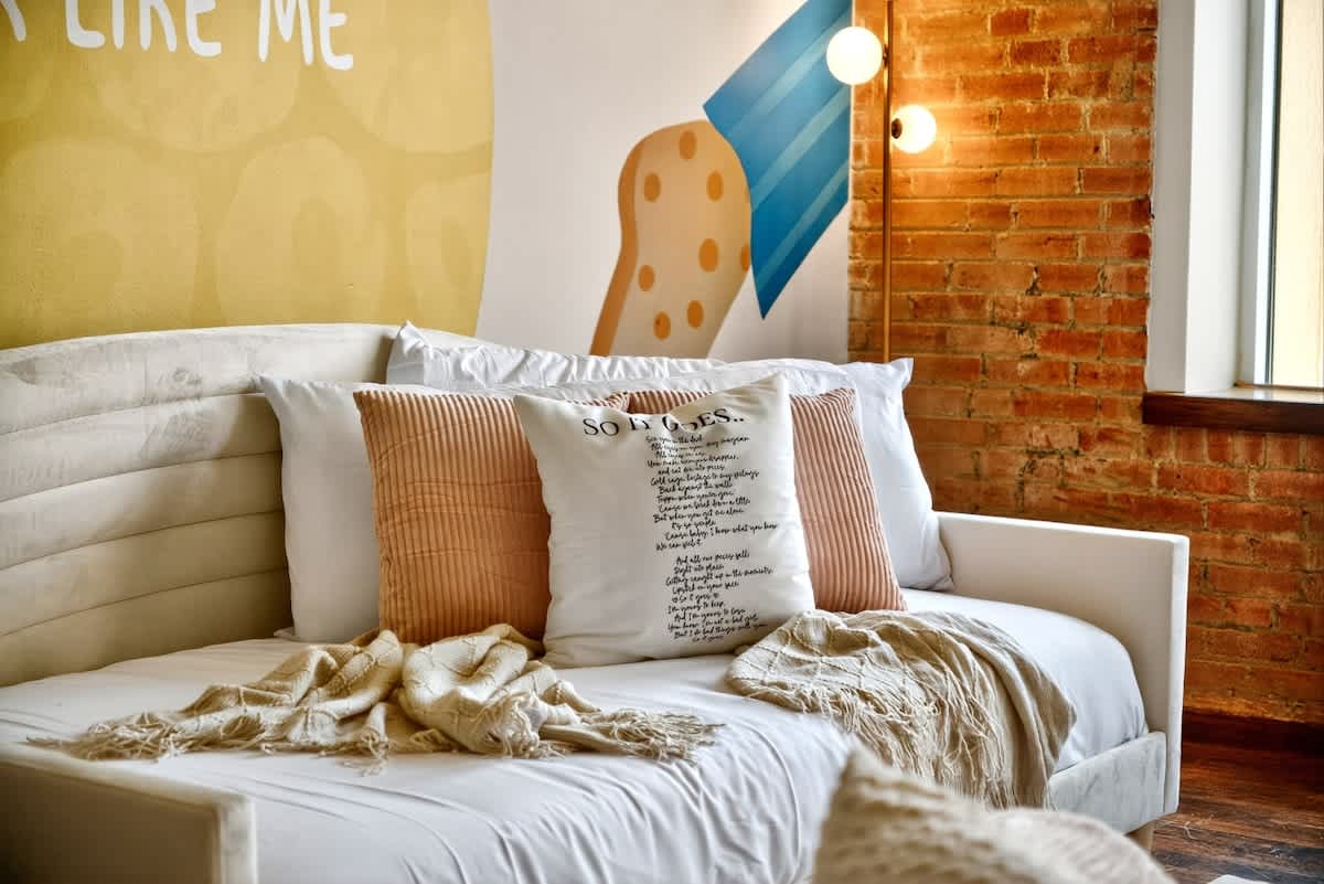 fca1aa47 c2cb 45 zZTXb