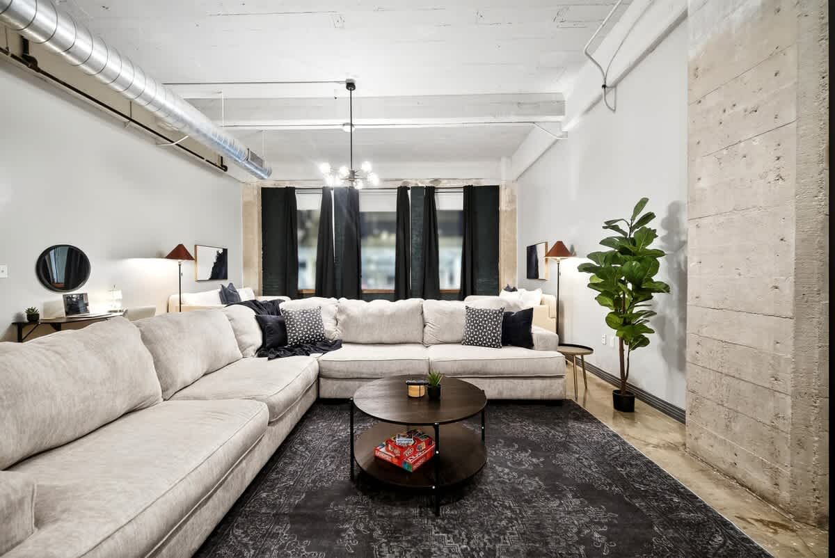 a298269b 2f6c 45 H kxq